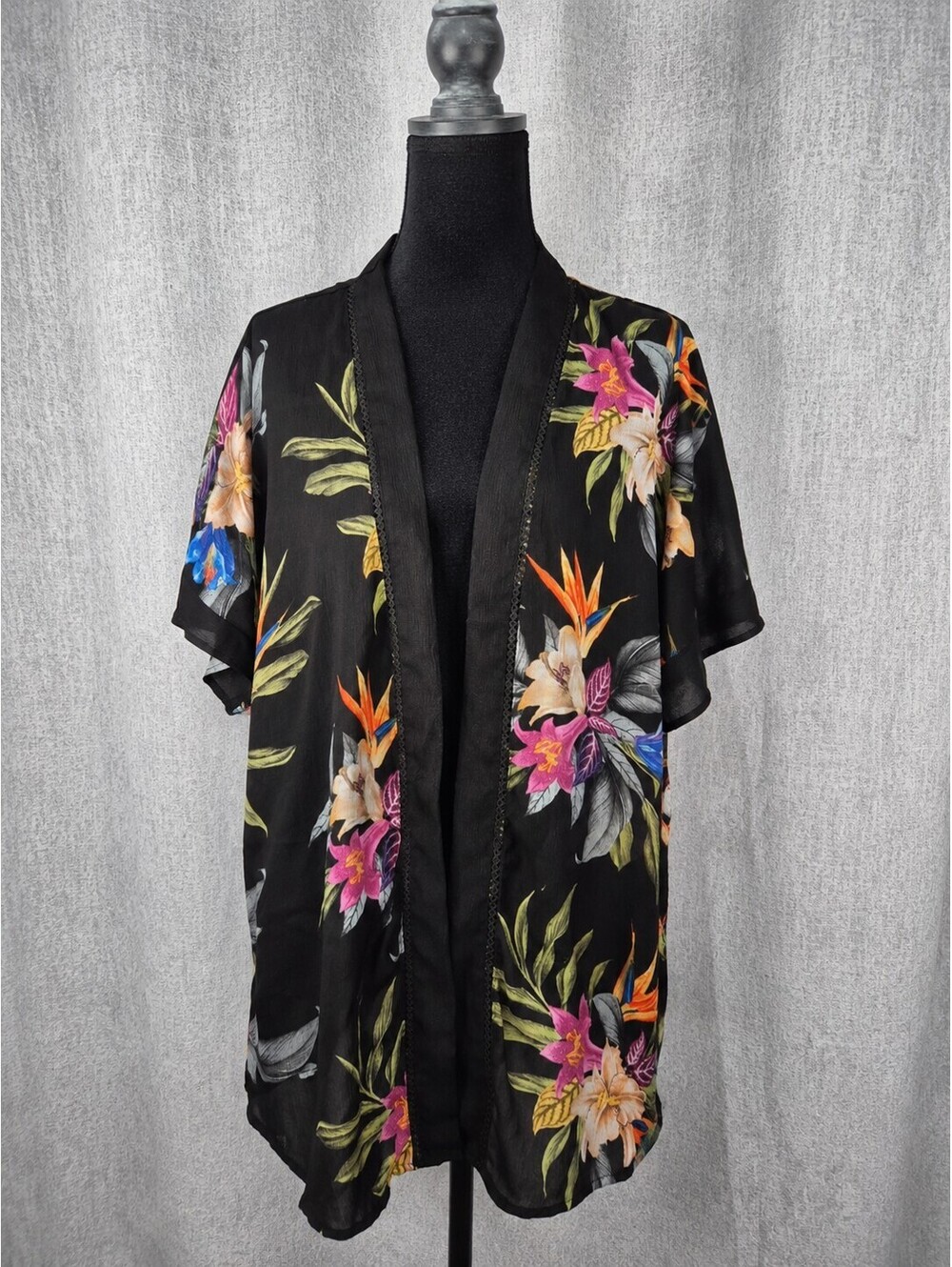 Kona Sol Women’s S/M Black Floral Sheer Kimono Swim Cover Up Beach Robe